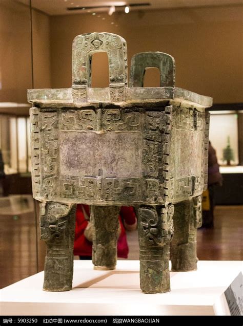商代的司母戊鼎是至今为止出土最大的青铜器|后母|青铜器|陶范_新浪新闻