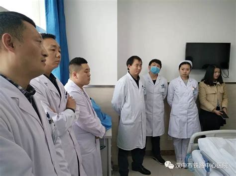 创伤外科立足实战开展科内应急演练 - 汉中市铁路中心医院