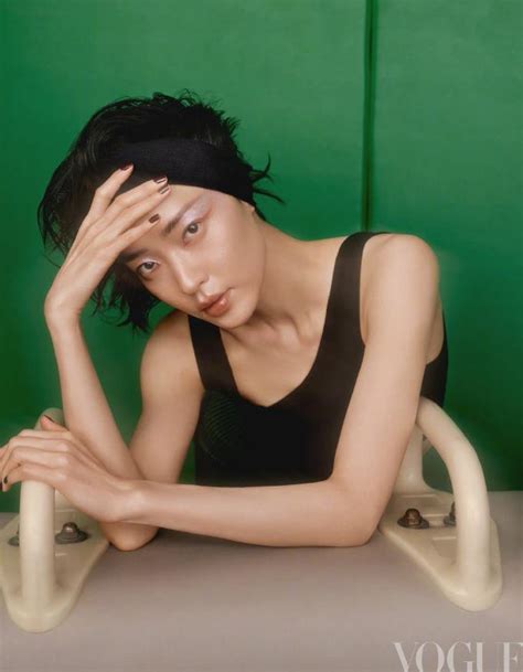 杜鹃妆容甜美女生头像