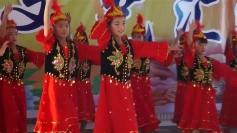 新疆舞蹈《新疆山水美》-第四师七十三团中学节目