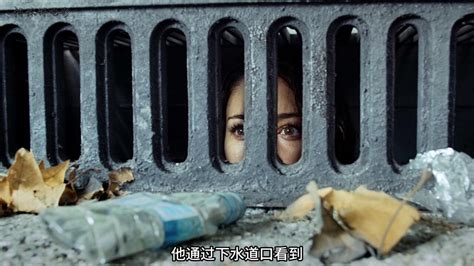 韩国悬疑惊悚片，女高中生的笑容，诡异中带着一丝恐怖_腾讯视频