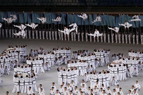 朝鲜雅加达亚运会首金诞生！女子举重48公斤级朝鲜选手夺冠-大河网
