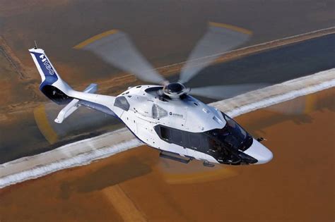 由标致设计实验室设计的迪拜航展上的新型民用直升机H160 - 工业设计 - 新创意设计_创意，让设计更多彩！设计，让生活更美好