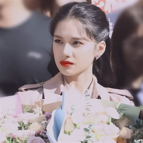 张婧仪头像非主流