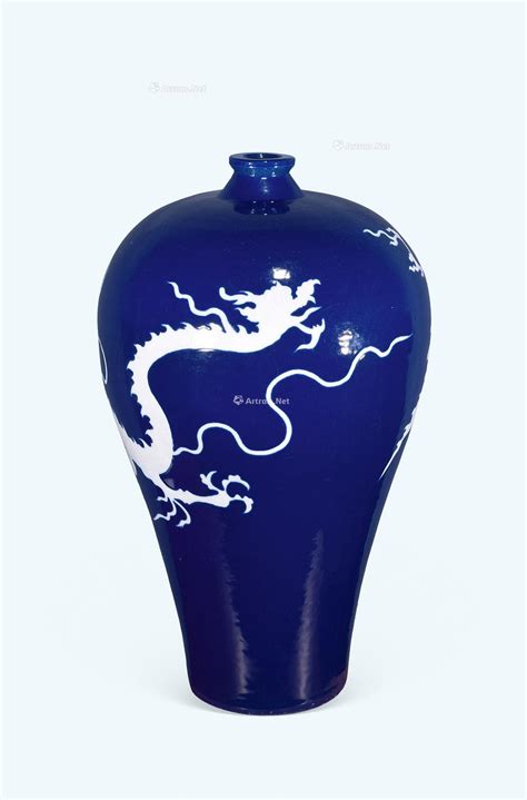 道中华丨元代霁蓝釉白龙纹梅瓶传奇：从18元到40亿！ - 中国民族宗教网