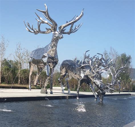 玻璃钢抽象鹿雕塑,房地产园林景观雕塑,弘美雕塑