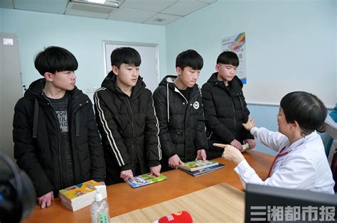 全国首例全男4胞胎参加高考，想要带着4份大学录取通知书感谢父母 - 城事 - 新湖南