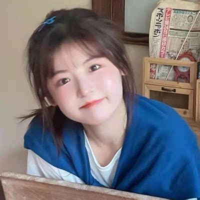 笑起来特别甜美女生头像