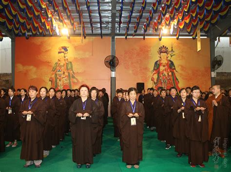 陕西周至涌泉寺举办居士五戒菩萨戒传戒法会 - 菩萨在线
