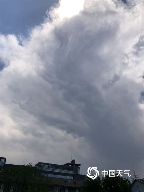 风起云涌 北京上空积云层叠大部将有阵雨或雷阵雨-天气图集-中国天气网