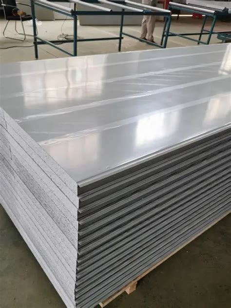 净化彩钢板厂家剖析岩棉彩钢板多少钱一平方 - 武汉市天龙彩钢板业有限公司