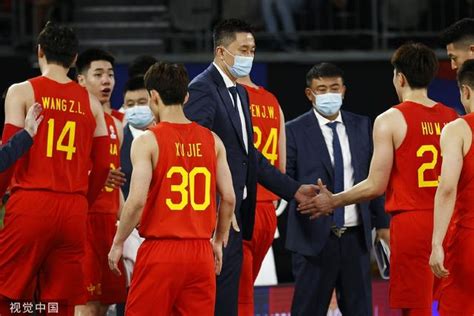 360体育-男篮世预赛-中国不敌澳大利亚 周琦16分17板郭艾伦12分