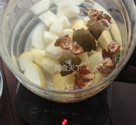 用海底椰加罗汉果雪梨，做一道适合全家饮用的简单汤谱|海底椰|罗汉果|汤谱_新浪新闻
