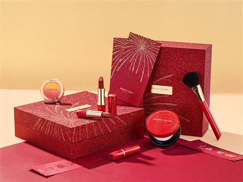 完美日记如何凭借化妆品包装盒来赢得你的芳心 - 欣派包装