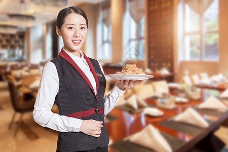 空中餐厅热情的服务员上菜-包图企业站