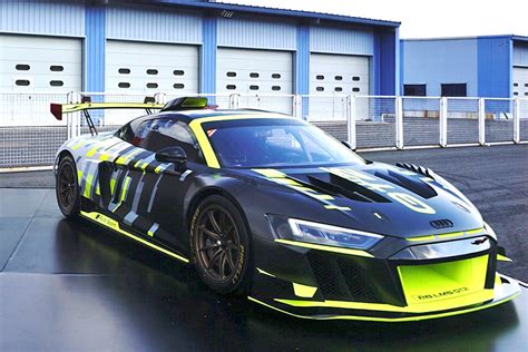 奥迪R8 LMS GT2赛车首次公开亮相 640马力/33.8万欧元_凤凰网汽车_凤凰网