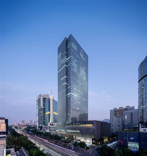 190米超高层，简洁外立面——济南绿城金融中心 - 土木在线