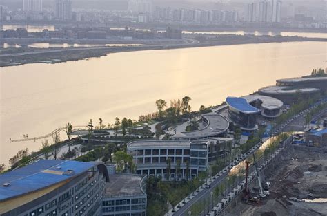 遂宁市河东新区：项目攻坚赋能“突破在新区”__财经头条