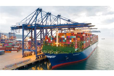 盐田国际集装箱码头 - 新闻中心 - 公司新闻 - 全球最大24000标箱级集装箱船首航盐田国际