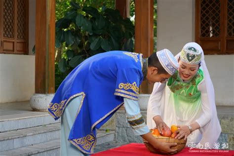 让世界通过＂麦丽燕＂服饰认识宁夏 - 回族文化 - 穆斯林在线（muslimwww)
