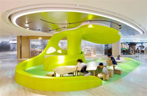 香港K11艺术购物中心的黄金“泡泡”_文章_设计邦-全球最早和最受欢迎的集建筑、工业、科技、艺术、时尚和视觉类的设计媒体手机版
