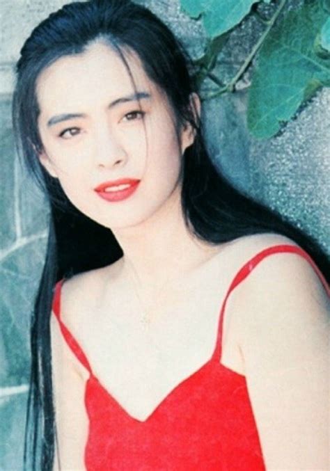 王祖贤为什么被称“香港第一美女”，看了这些照片你就知道了