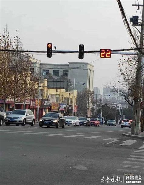 莆田市区部分红绿灯路口禁止掉头 缓解交通拥堵 - 莆田新闻 - 东南网