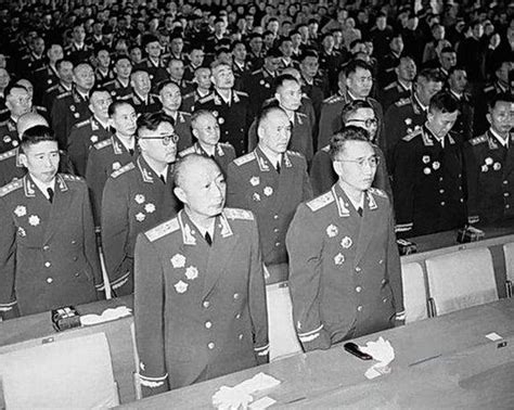 1955年授衔时何人是开国将军中唯一真的八旗子弟_凤凰历史