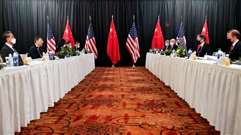 中国代表团离开会谈酒店 中美高层战略对话首场会议结束
