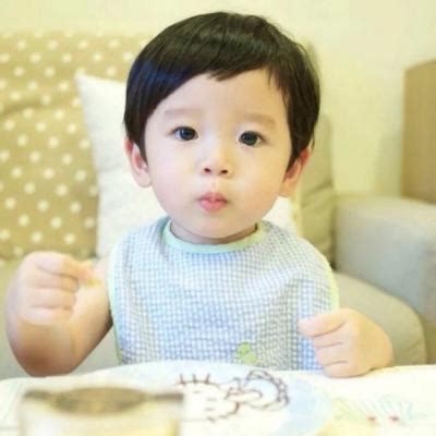 情侣娃娃头像非主流