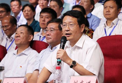 延安代表团审议省政府工作报告__凤凰网