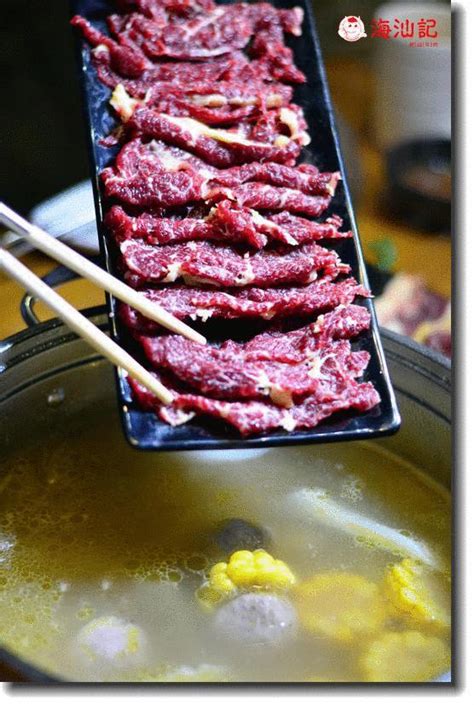 吃牛排不用刀叉，直接用牛排涮火锅