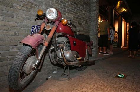 收藏到雷锋骑过的那种老摩托车 - 陈培华著名画家 - 陈培华的博客 - 精英博客