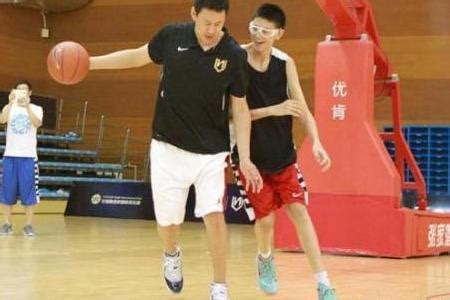 16岁身高超2米，又一中国篮球名宿之子即将腾飞！已确认为国效力