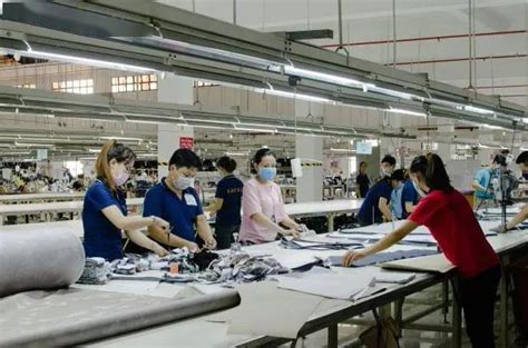 广西桂平打造西南地区最大休闲运动服装生产基地 产品远销欧美|桂平市|广西_新浪新闻