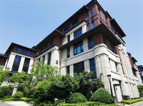 上海的小型写字楼出租——打造理想办公环境的首选-上海信息大楼