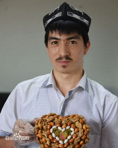 新疆人不解：我们切糕都明码标价4元一两了，为什么还没有人买？_美食_因为_小伙