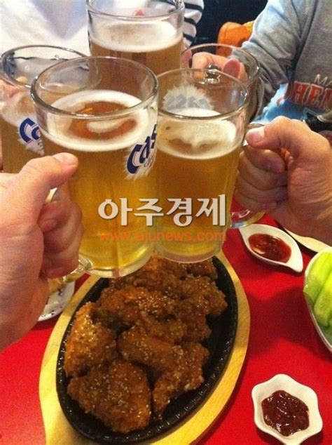 韩国"星星"剧掀起中国"炸鸡和啤酒"饮食浪潮--国际--人民网