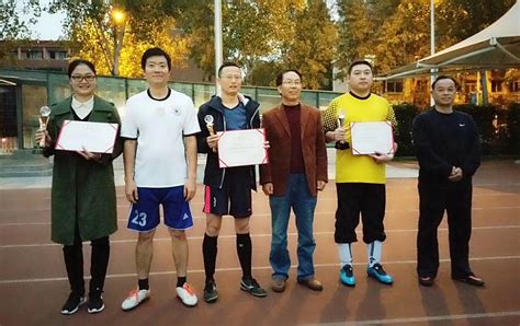 成都大学女子排球队参加四川省第三届“贡嘎杯”青少年校园排球联赛（高校女子组）荣获三等奖-体育学院