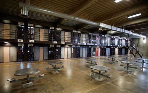 世界上最恐怖的旅游景点，也是最神秘的美国监狱|界面新闻 · 歪楼