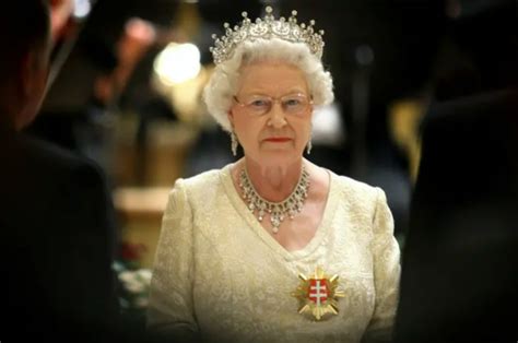 英国王室现任成员有哪些 英国王室为什么这么受英国人爱戴_历史网-中国历史之家、历史上的今天、历史朝代顺序表、历史人物故事、看历史、新都网、历史春秋网