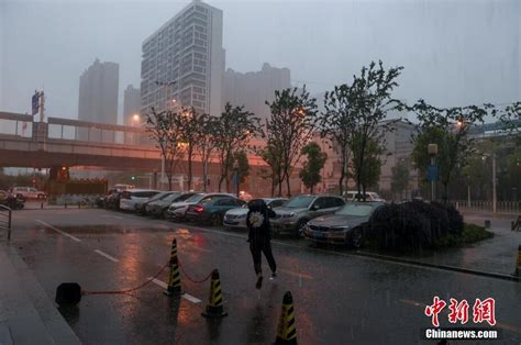武汉暴雨后天地相连现场照曝光太美了！武汉暴雨后天地相连高清组图 - 新闻资讯 - 生活热点