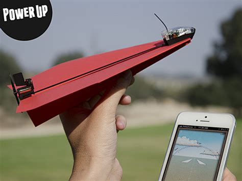 纸做飞机不一般，一摇手机飞上天—智能遥控纸飞机__PChouse免费试用平台