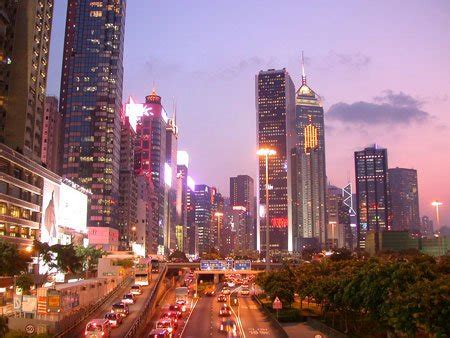 香港最高点，俯瞰世界三大夜景之首，一生必去的打卡点|夜景|山顶|平山_新浪新闻