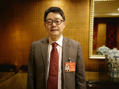 用笔记录武汉的样子 湖北省统计局副局长叶青：我的任务就是说话 | 每经网