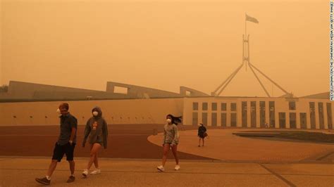 暴雨下过头！澳洲山火刚灭洪水又来，分析：全球变暖致天气极端化|山火|极端化|全球变暖_新浪新闻