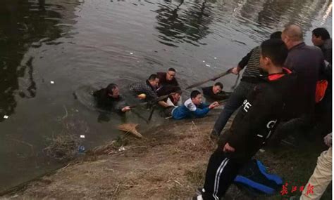 山东人真的能处！男子救落水儿童被困后被消防员就起|消防员|山东省|落水儿童_新浪新闻