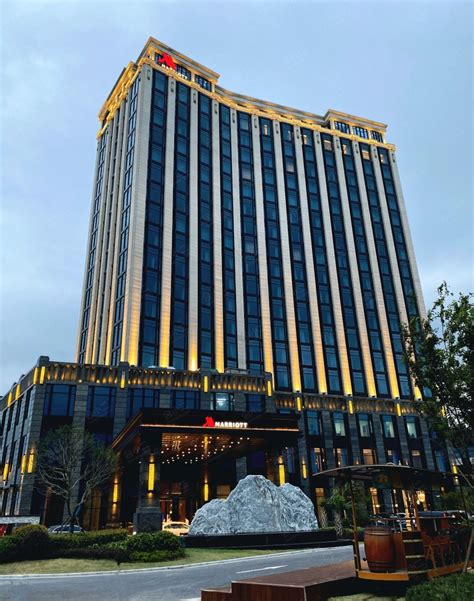 上海半岛酒店—一颗最新的外滩明珠_新浪上海旅游_新浪上海