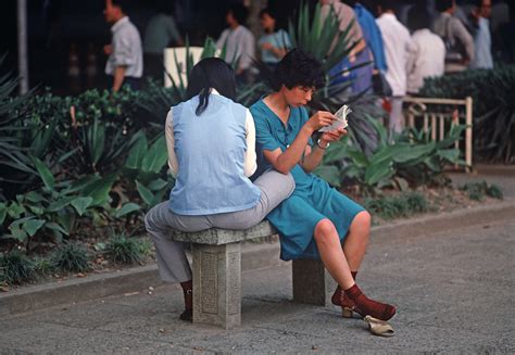 80年代的中国，普通人的生活日常 | 摄影师Alain Le Garsmeur__财经头条