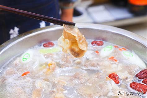 中国传统风味海鲜火锅